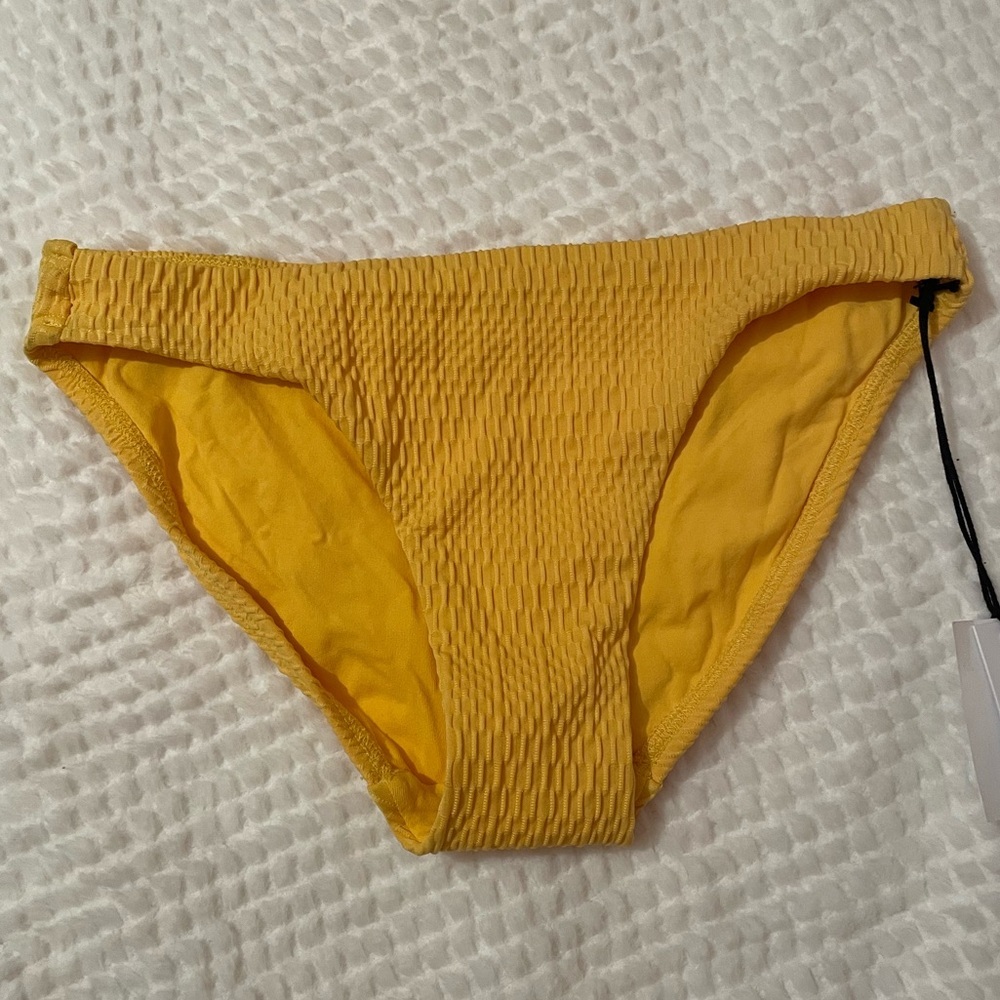 Robin Piccone | Perla Women’s Bikini Bottom | Swimsuit Bottoms | NWT